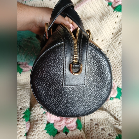 Michael Kors Barrel Style Bag - Picture 6 of 8